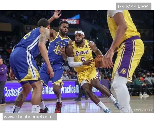 西部决赛激战湖人对决掘金队谁能挺进总决赛争夺荣耀